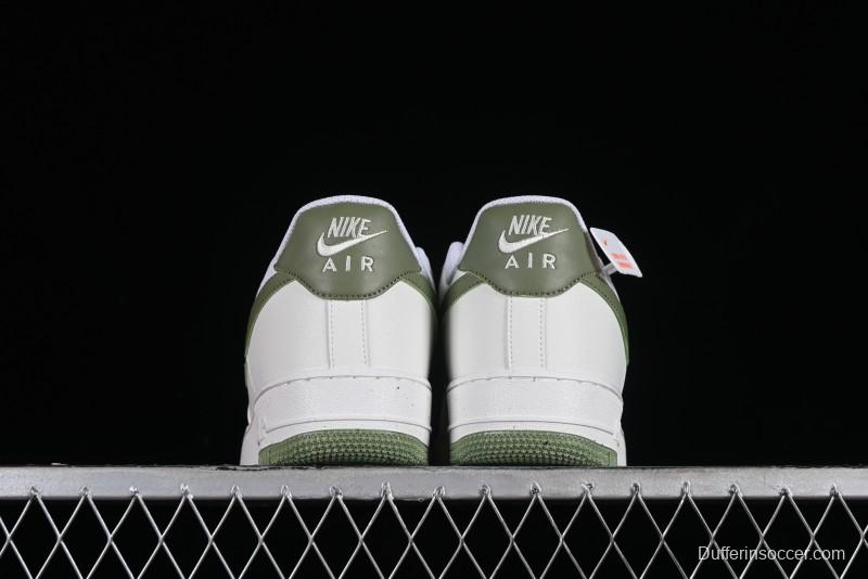 Nike Air Force 1 '07 Low Casual Sneakers in White Green - DV3808-106
