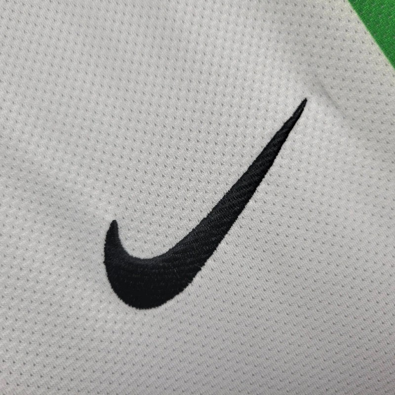 10/11 Retro Juventus Away Jersey