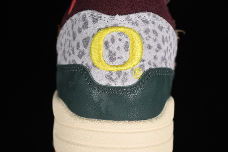 Nike Division Street x Air Max 1/87 Retro Casual Sneakers - HQ2639-100