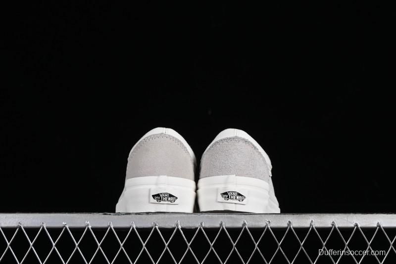 Vans Old Skool Reissue 136 Classic Low-Top Skate Shoes with Detachable Cushioned Insole - VN000MT6QC5