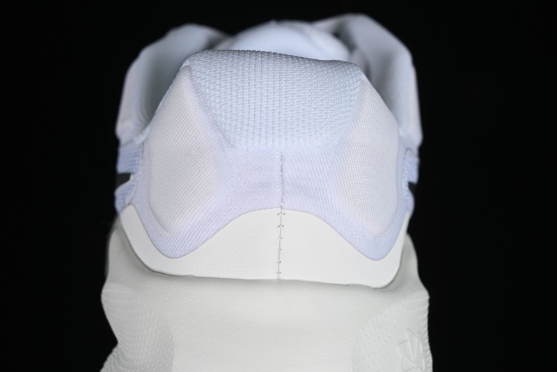 Nike Revolution 7 Wide Low-Top Running Shoes with Breathable Mesh and Durable Cushioning - FB2208-101