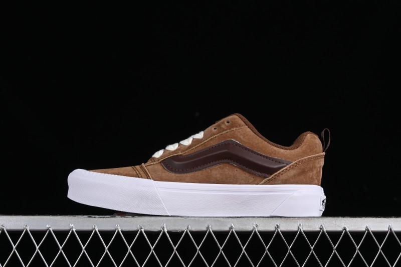 Vans Classics Knu Skool Retro Sneakers with Enlarged Toe and Thickened Trim - VN0009QCLC5