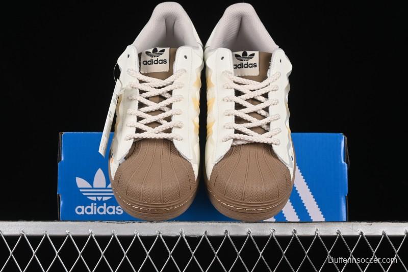 Adidas Superstar GW4440 Casual Sneakers with Shell Toe Design - GW4440