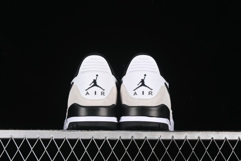 Nike Air Jordan Legacy 312 Low Sneakers with Velcro Strap and Triple Design - HV1811-101