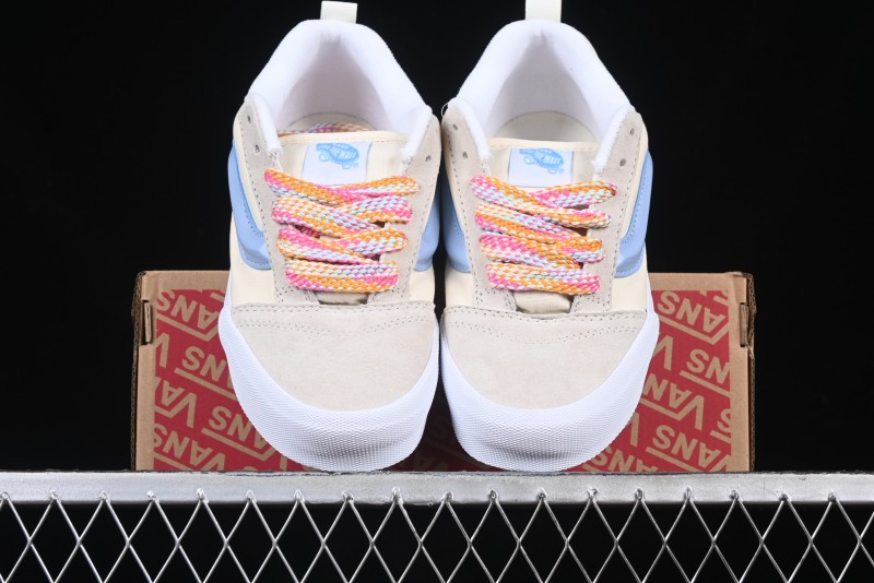 Vans Knu Skool Low-Top Retro Casual Vulcanized Sneakers - VN000CS00DX