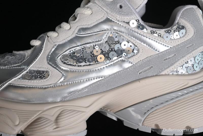 GG-CC Casual Running Shoes with Irregular Design - G24U9893B