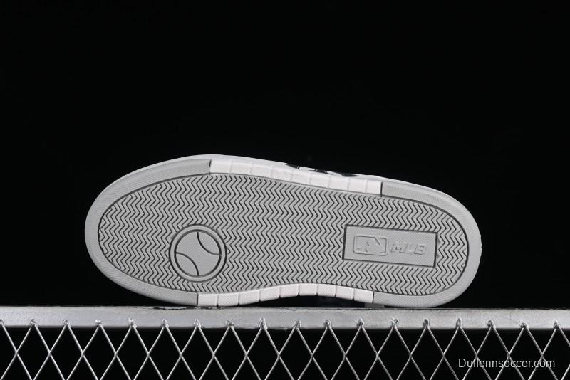 MLB Chunky Liner Basic New York Yankees Height Increasing Thick Sole Casual Sneakers - 3ASXCA12N50GRL