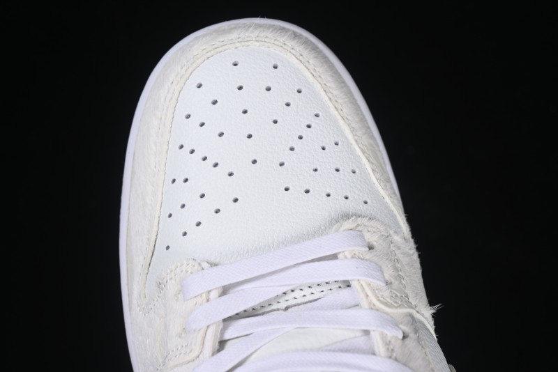 Nike Dunk Low Year of the Dragon Limited Edition Low-Top Casual Sneakers - DV0831-101