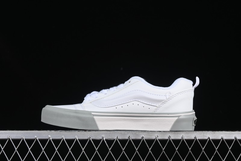 Vans Knu Skool Low-Top Retro Chunky Sneakers - VN0009QCBUH