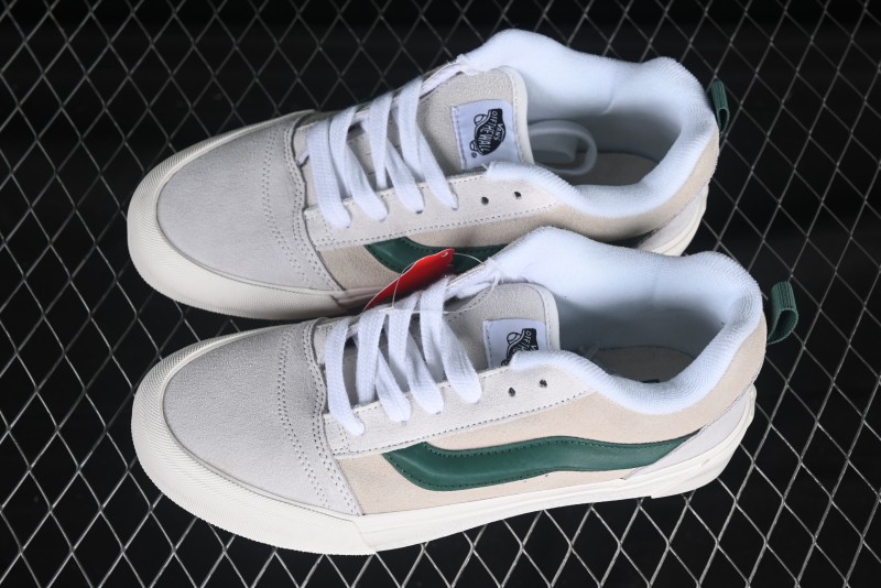 Vans Knu Skool Low-Top Retro Chunky Sneakers - VN009QCBDS