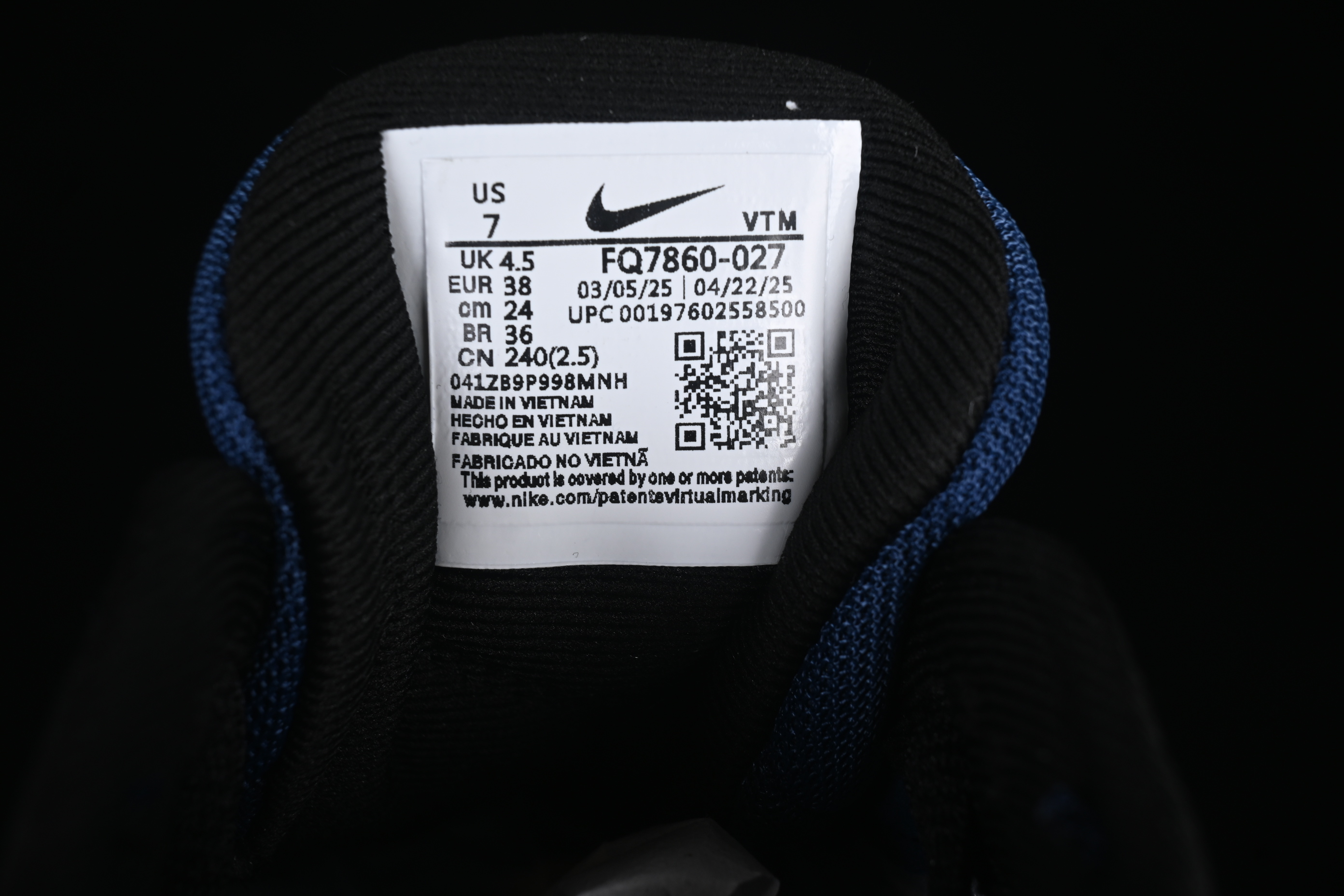 Nike Air Max Dn8 Running Shoes with Dynamic Air Cushion Technology - FQ7860-027