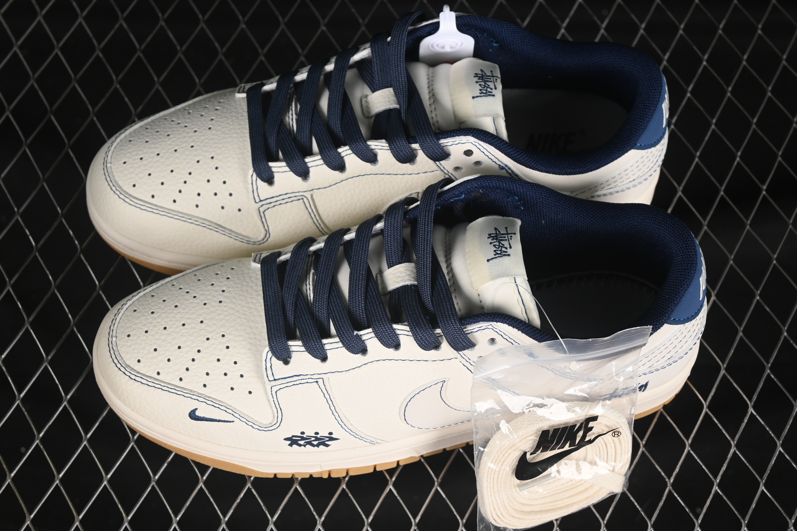 Nike SB Dunk Low Stussy Collaboration Blue Line Gum Sole Anniversary Custom Low-Top Casual Skate Shoes - JJ2508-559
