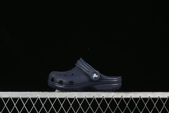 Crocs Classic Clog Kids Breathable Lightweight Slip-Resistant Water Shoes - Classic