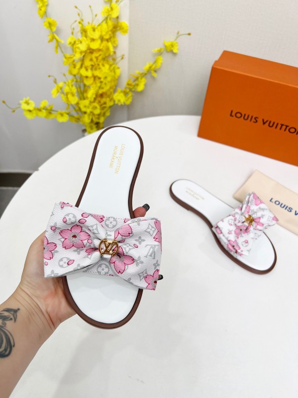 2025 Women Louis Vuitton White Pink Leather Slippers LY00190