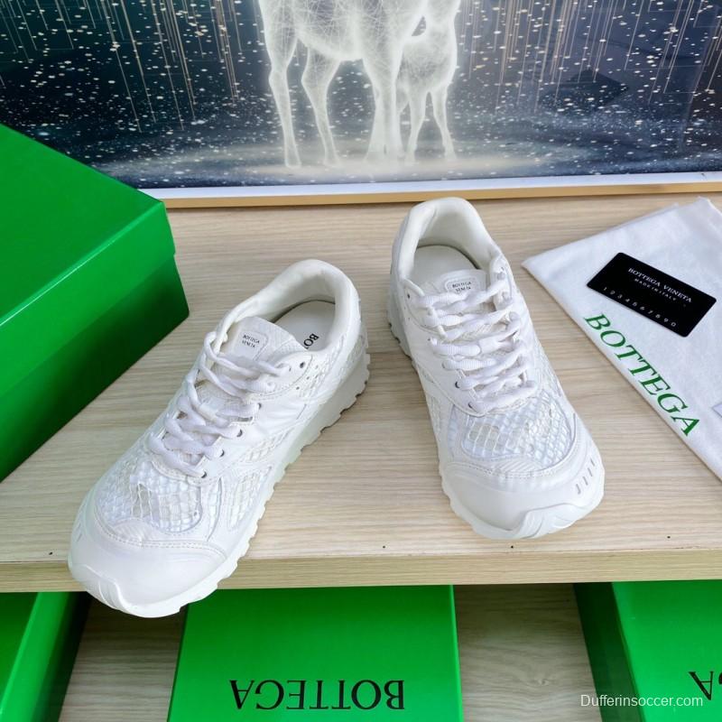 2025 Unisex Bottega Veneta White Lightweight Mesh Runner Sneakers LY00310