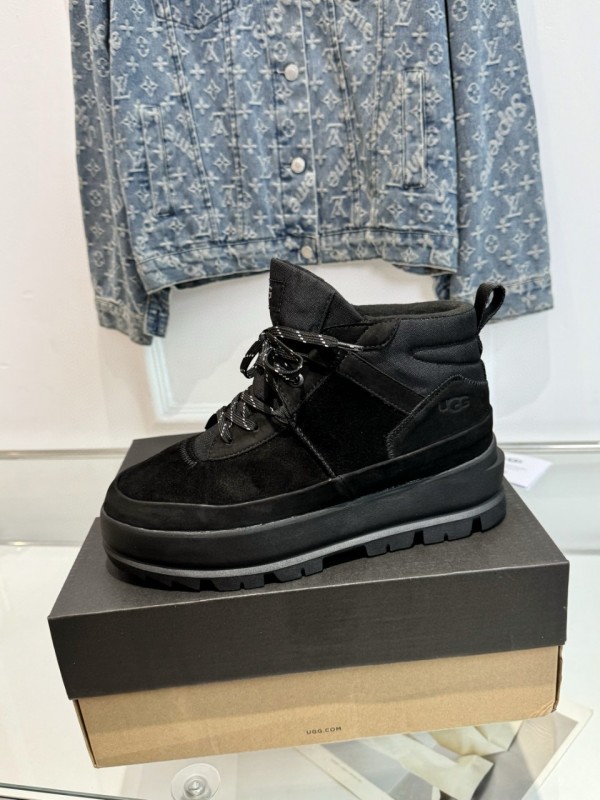 2024 Unisex UGG black suede platform boots