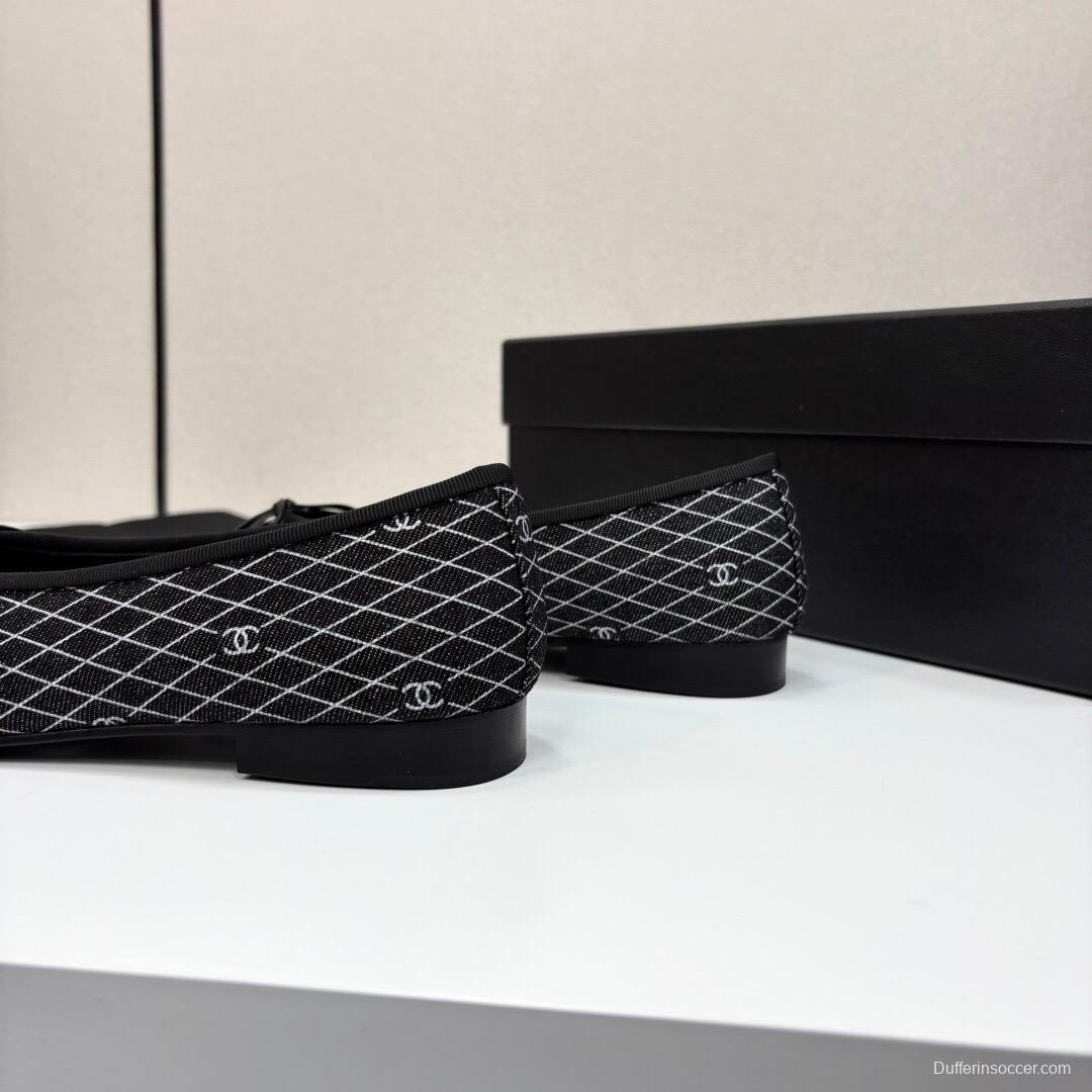 2025 Women Chanel Black Grey Fabric Leather Ballet Flat LY00360