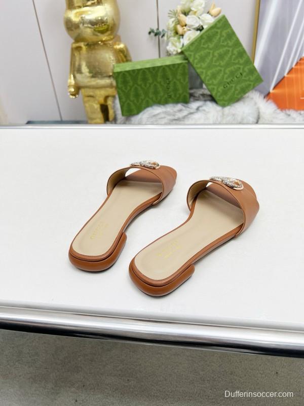 2025 Gucci Camel Leather Slippers GG Buckle MJ00190/225