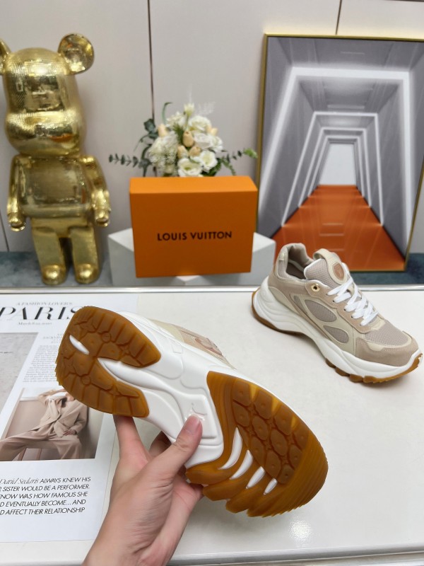 2025 Unisex Louis Vuitton Pink White Black Blue Apricot Leather Tech Fabric Sneakers Monogram Flower LY00340