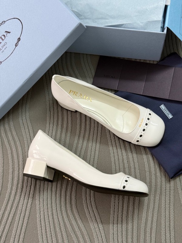 2025 Women Prada White Leather Loafers KFY00300
