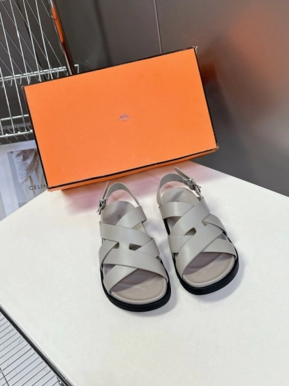2025 Women Hermès Beige Leather Slippers