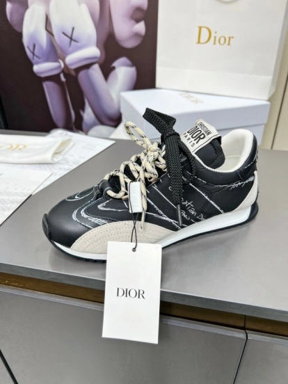2025 Women Dior Black White Leather Sneakers Handwritten Logo KFY00290