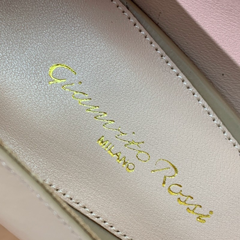 2025 Women Gianvito Rossi Beige Leather Pumps KFY00300