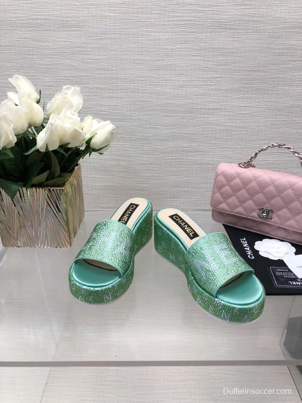 2025 Women Chanel Green Silk Slippers LY00320