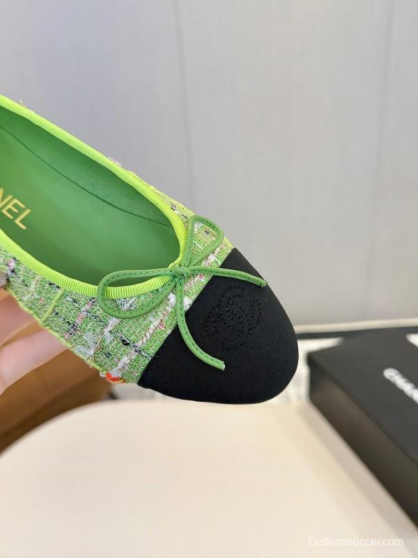 2025 Women Chanel Green Black Lambskin Ballet Flats LY00250