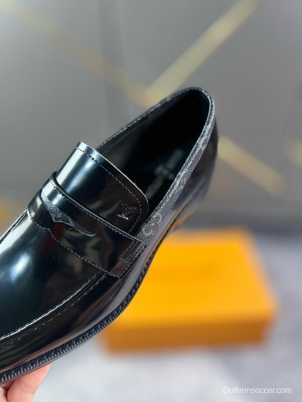 2024 Men Louis Vuitton Black Leather Loafer MJ00290