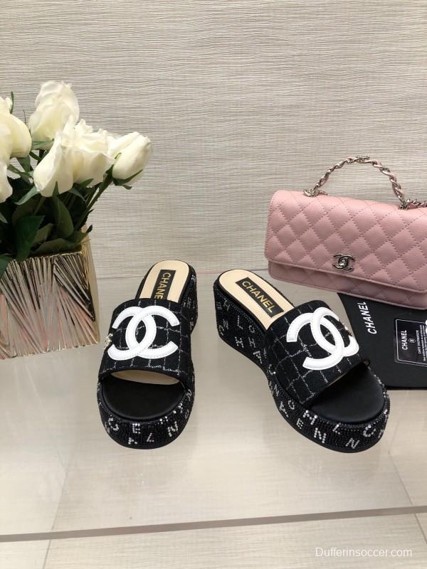 2025 Women Chanel Black Fabric Wedge Platform Slippers LY00320