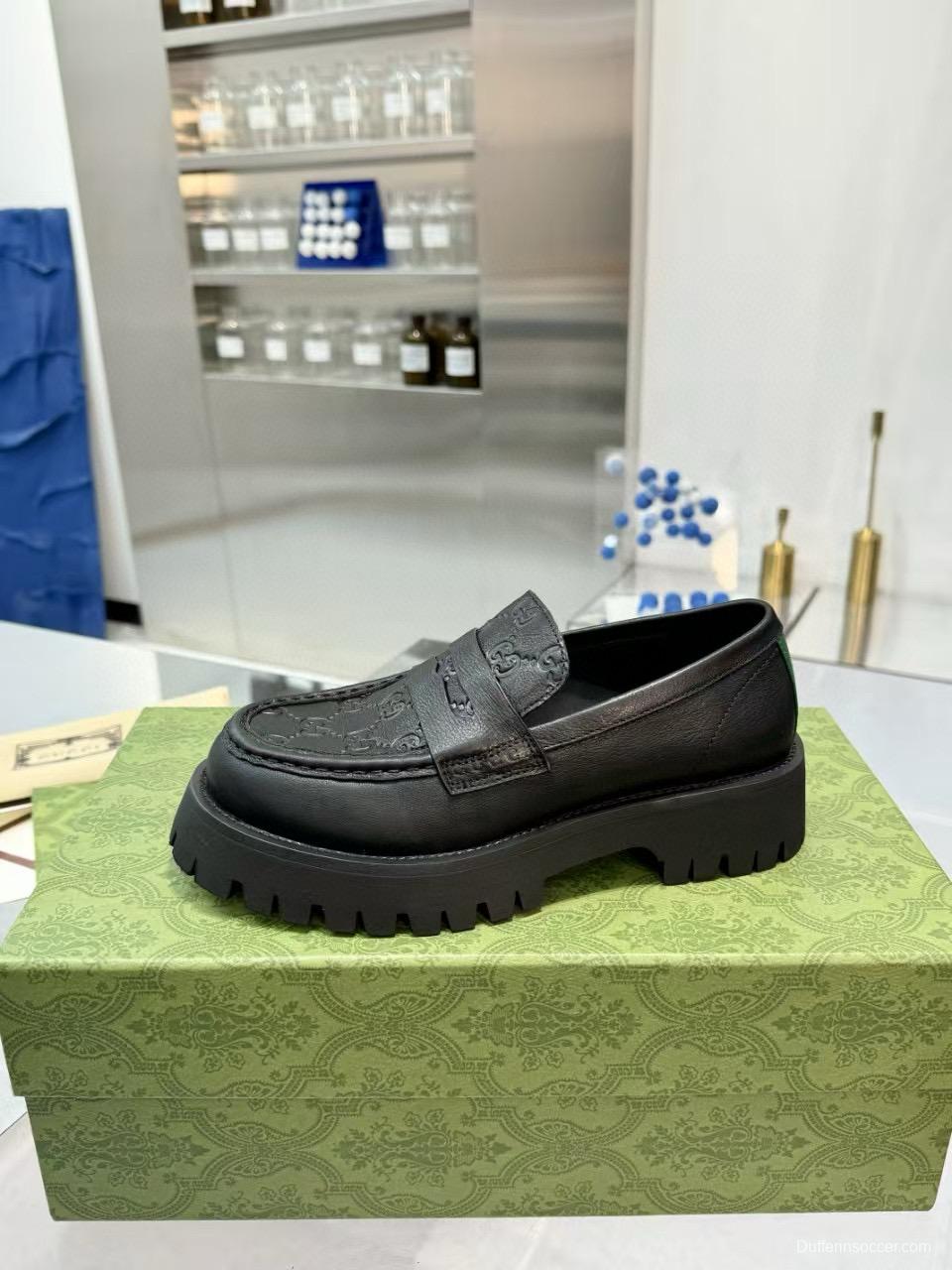 2024 Women Gucci Black Leather Loafers MJ00320