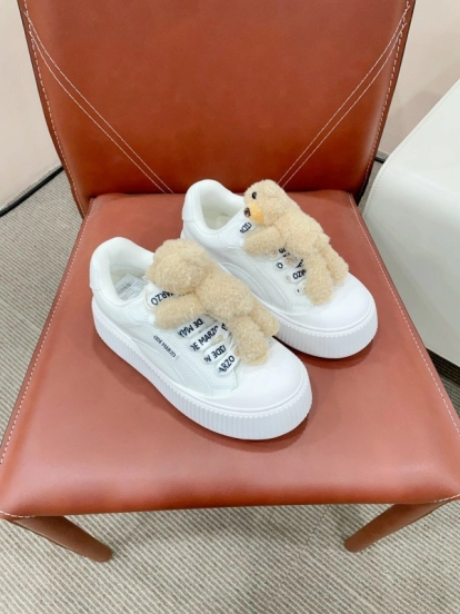 2025 Women 13DE MARZO White Leather Sneakers Plush Toy KFY00300