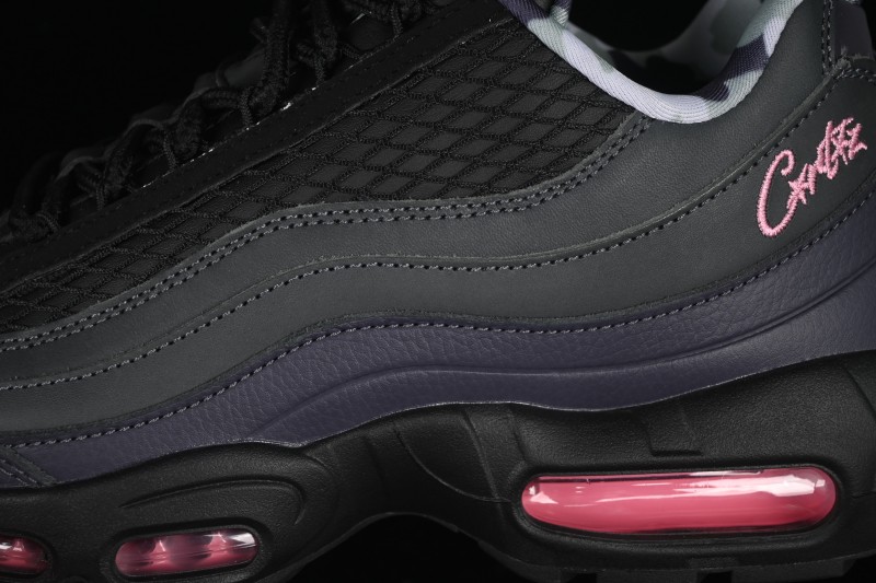 Nike Air Max 95 Retro Cushioned Running Shoes with Air-Sole Unit - FB2709-001