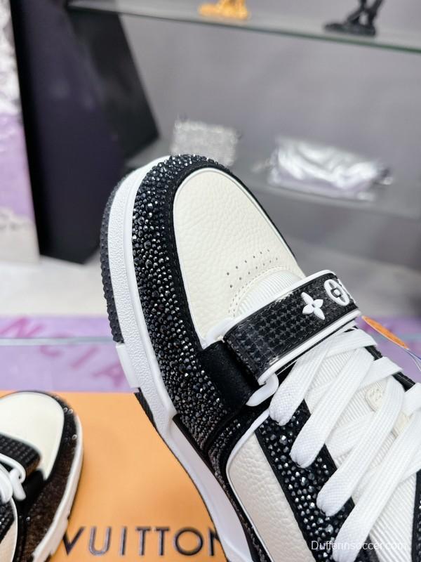 2025 Unisex Louis Vuitton Black White Leather Canvas Plimsolls Handmade Rhinestones AS00400