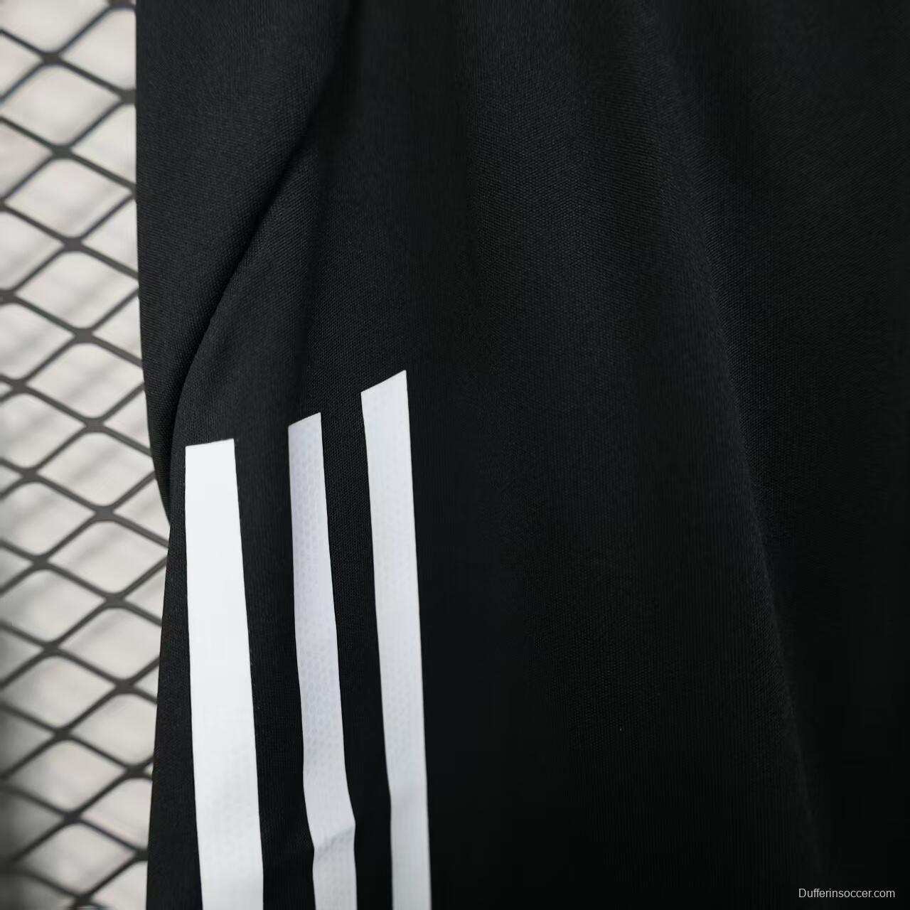 Player Version 25/26 Manchester United Away Shorts