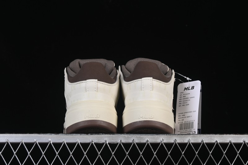 New York Yankees Chunky Liner Magic Strap Lightweight Platform Casual Sneakers - 3ASXW015N50BRS