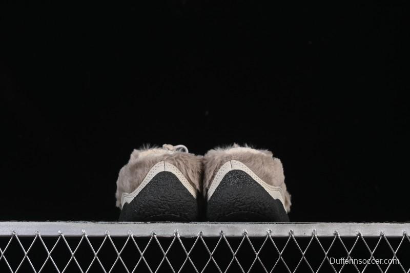 Keen Howser III Slide Winter Plush Casual Lifestyle Shoe - 1029434