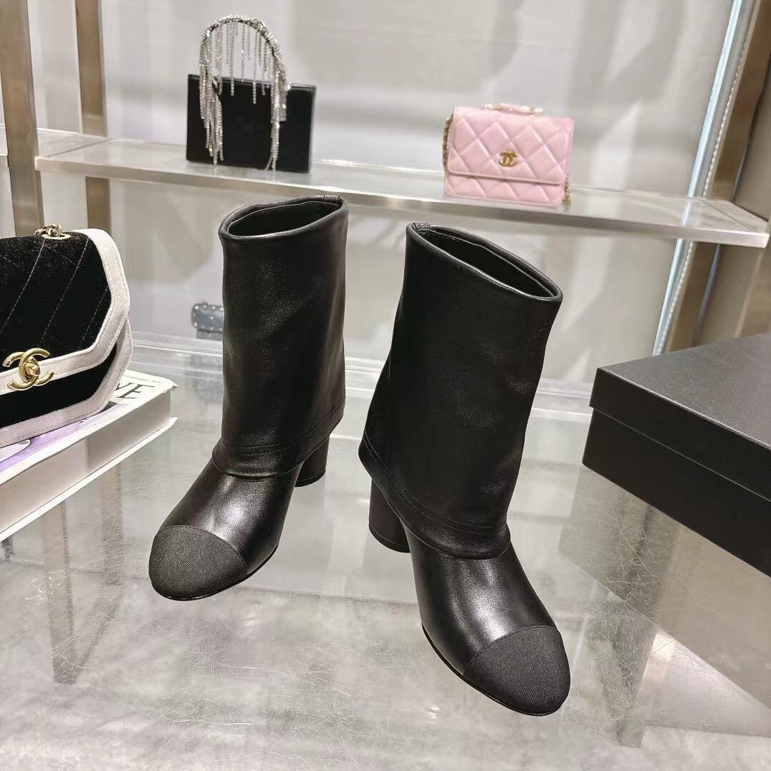 Chanel 2025/SS Runway Turn-Cuff Block Heel Straight Boots Tube Boots Classic Color Block - LY00400