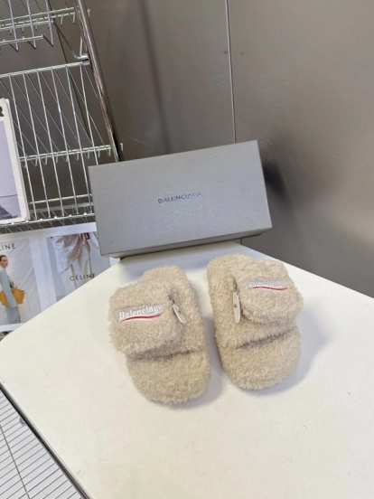 Balenciaga 2025 SS Couple Edition Coca-Cola Fur Slides - KFY00230