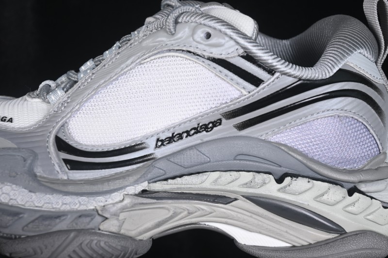 Balenciaga Triple S 2 Gradient Mesh Retro Running Shoes - WTR2G1800