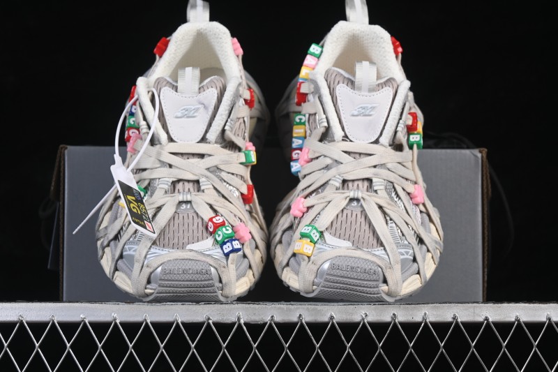 Balenciaga 3XL Extreme Laces Runner Shoes - W3XBD9188