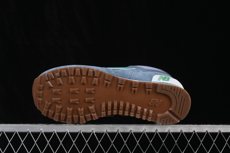 New Balance 574 Classic Retro Running Shoes with Suede and Mesh Upper - ML574PIA