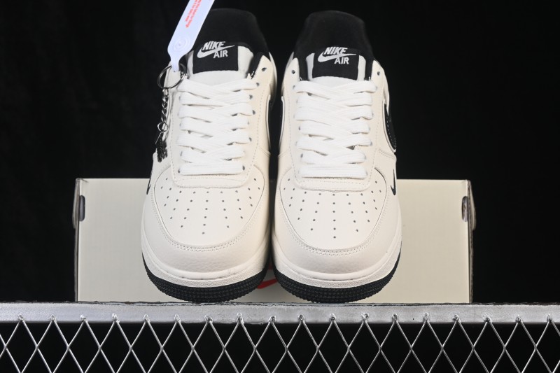 Nike Air Force 1 '07 Low Casual Sneakers with Two-Tone White and Black Design and Full-Length Air Cushion - DW8806-001