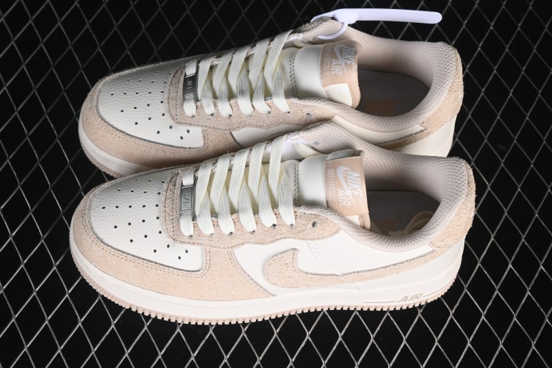 Nike Air Force 1 '07 Low Casual Skateboarding Shoes with Cream and Light Grey Colorway - HQ3905-001