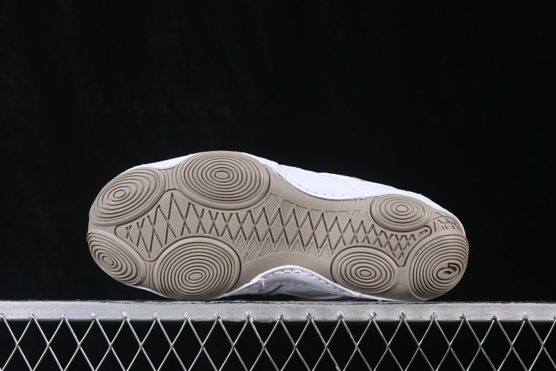 Asics Hypersync Retro Sneakers with Breathable Lightweight Thin Sole - 1203A879-101