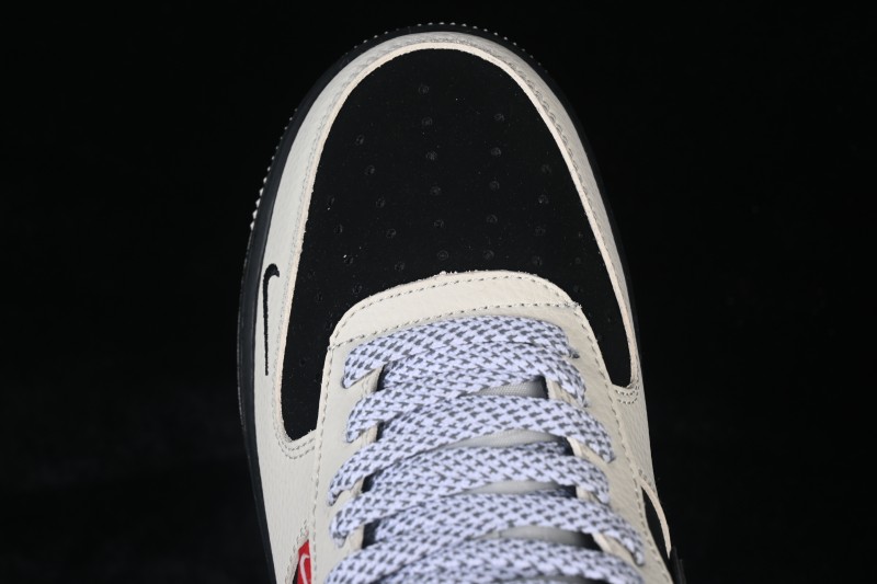 Nike Air Force 1 '07 Low Casual Skateboarding Shoes in White and Black - DF0188-132