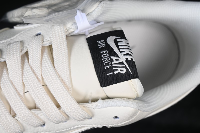 Nike Air Force 1 '07 Low Basketball Shoes with Classic Leather Upper - MM3399-811