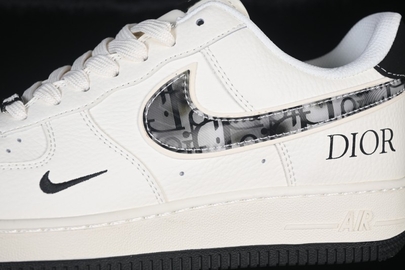 Nike Air Force 1 '07 Low Basketball Shoes with Classic Leather Upper - MM3399-811