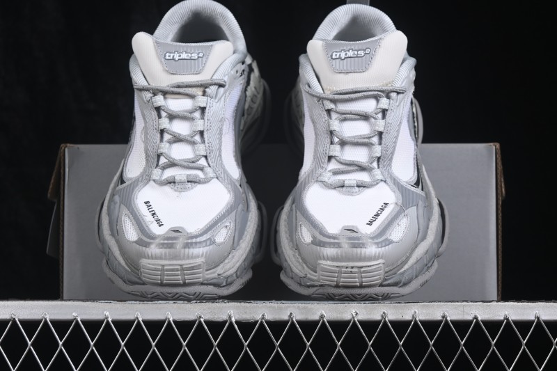 Balenciaga Triple S 2 Gradient Mesh Fashion Sneakers - WTR2G1800